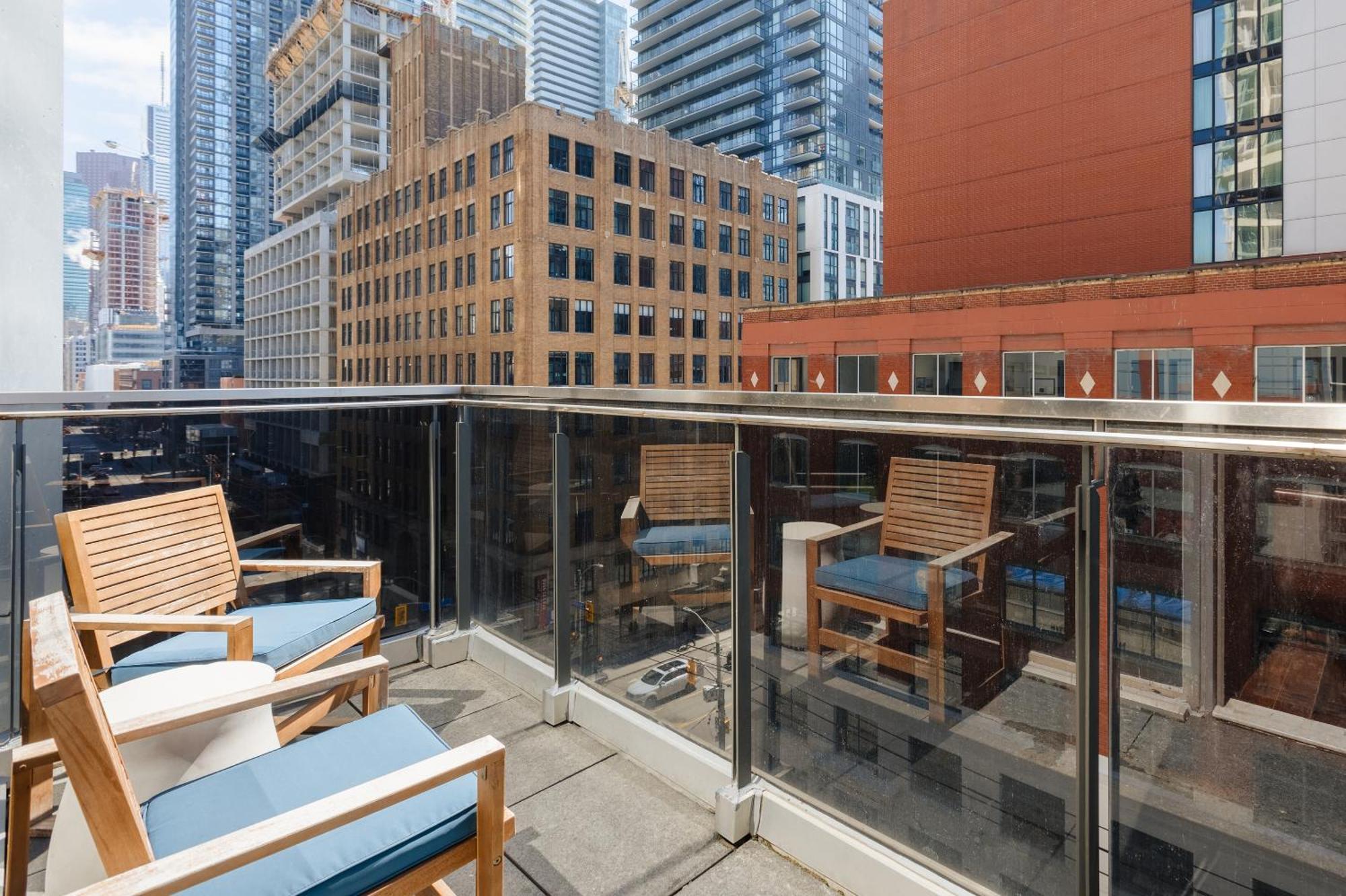 The Slate, Sonder Hotel By Marriott Bonvoy Toronto Bagian luar foto