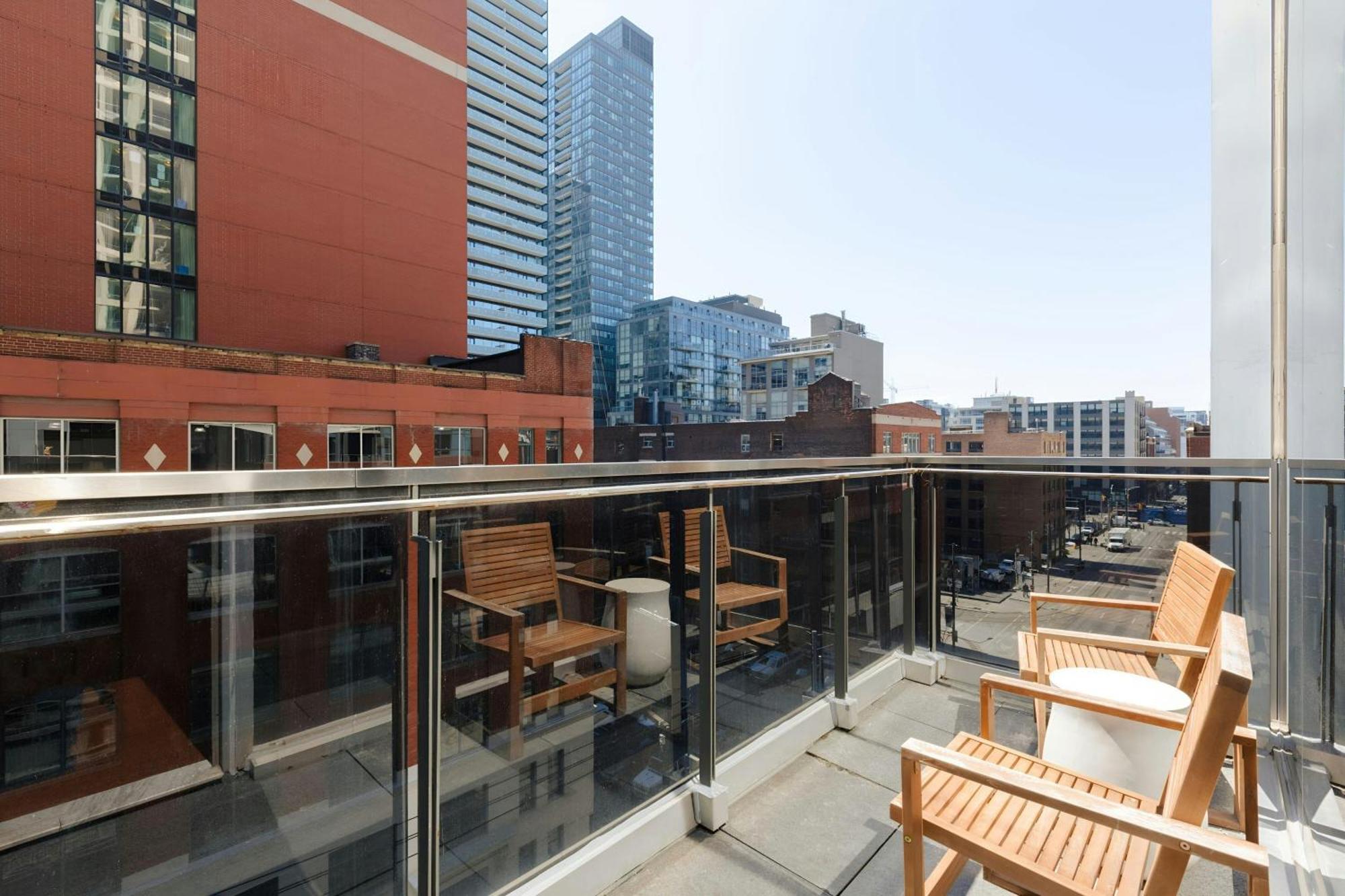 The Slate, Sonder Hotel By Marriott Bonvoy Toronto Bagian luar foto