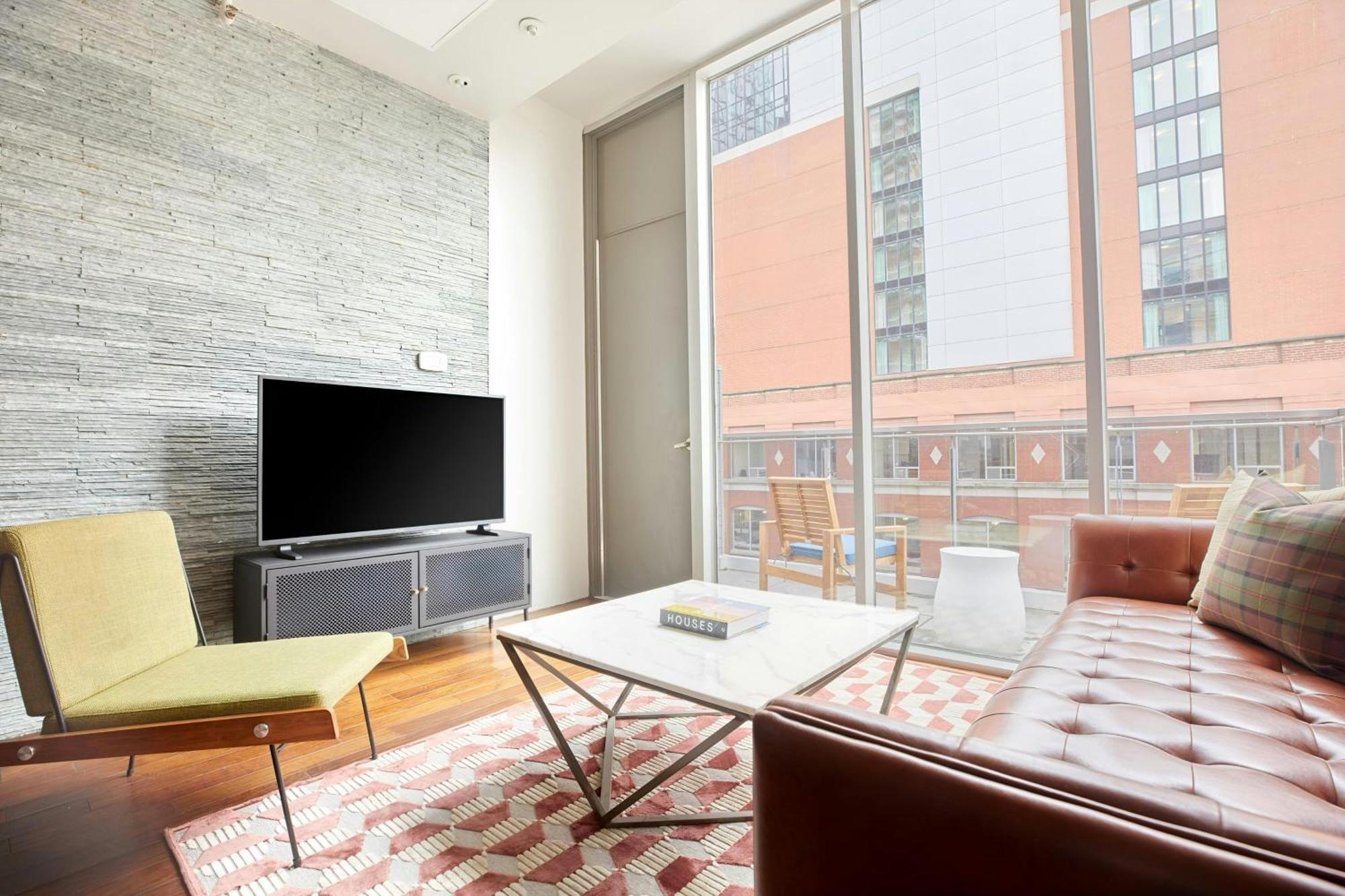 The Slate, Sonder Hotel By Marriott Bonvoy Toronto Bagian luar foto