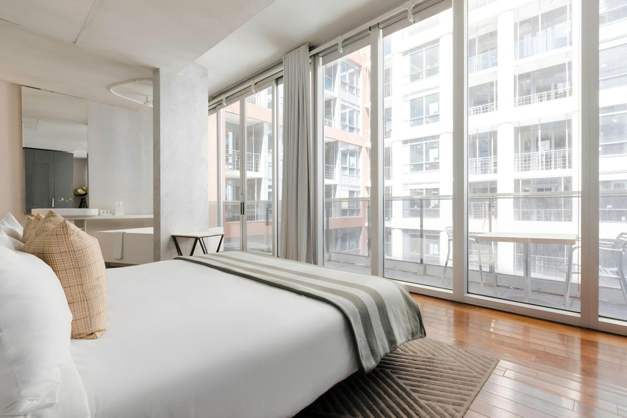 The Slate, Sonder Hotel By Marriott Bonvoy Toronto Bagian luar foto