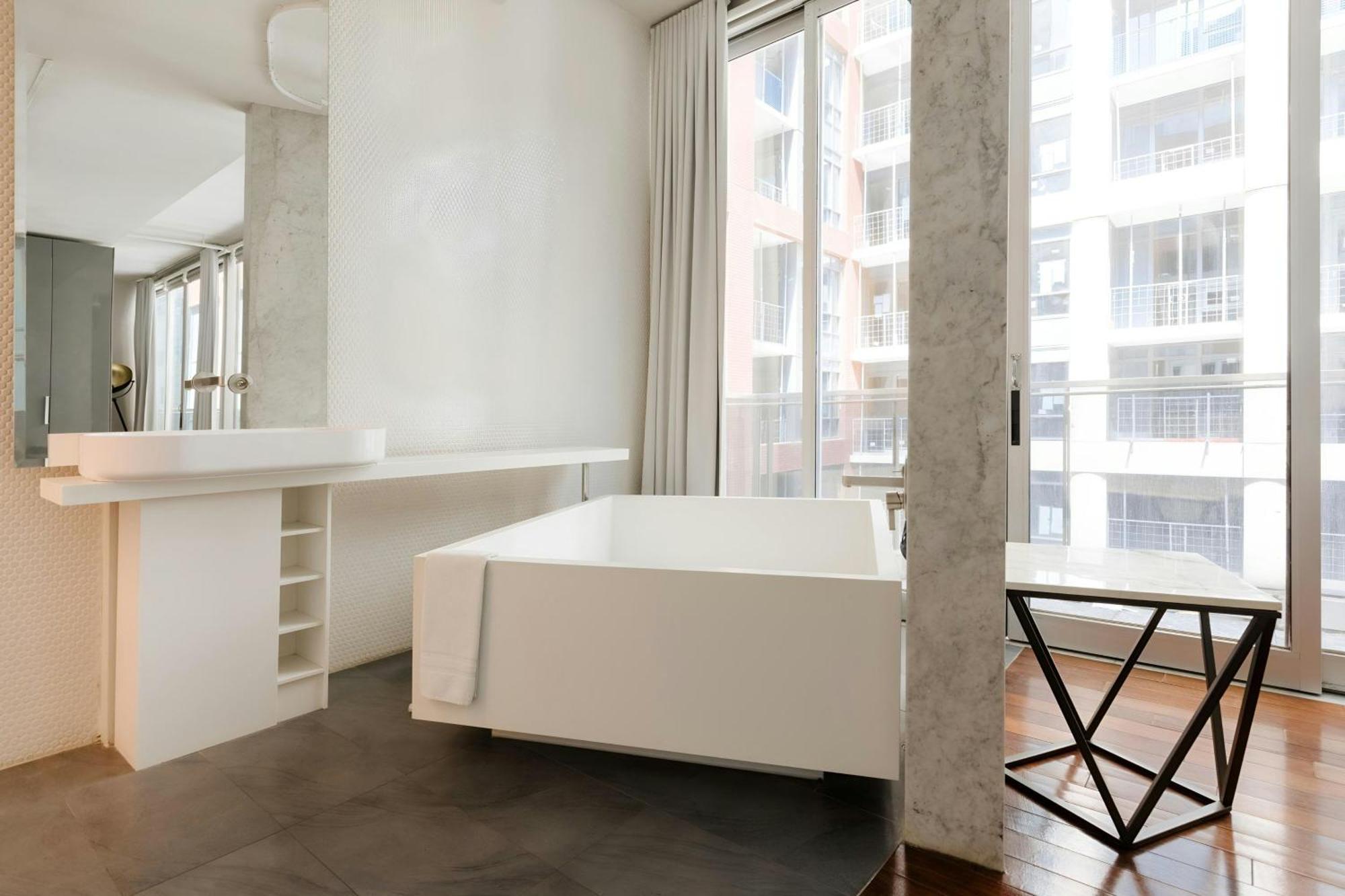 The Slate, Sonder Hotel By Marriott Bonvoy Toronto Bagian luar foto